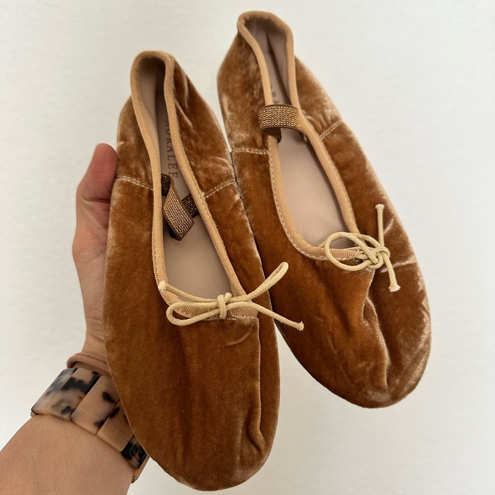 NWOT Noralee Velvet Flats | kids size 4